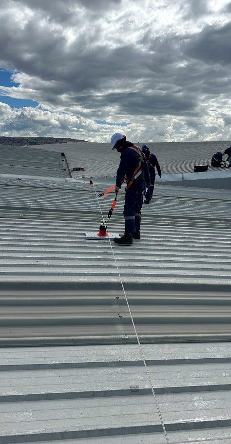 Instalación de anclajes certificados en Bogotá
